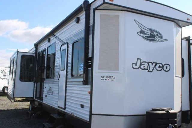 LS-J-3779P Neuf Jayco Jay Flight 40RLTS 2025 a vendre1